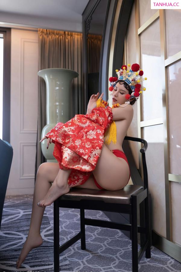 就是阿朱啊  [XiuRen]高清写真图 2023.02.22 No.6308 就是阿朱啊 美臀妩媚第35张图片